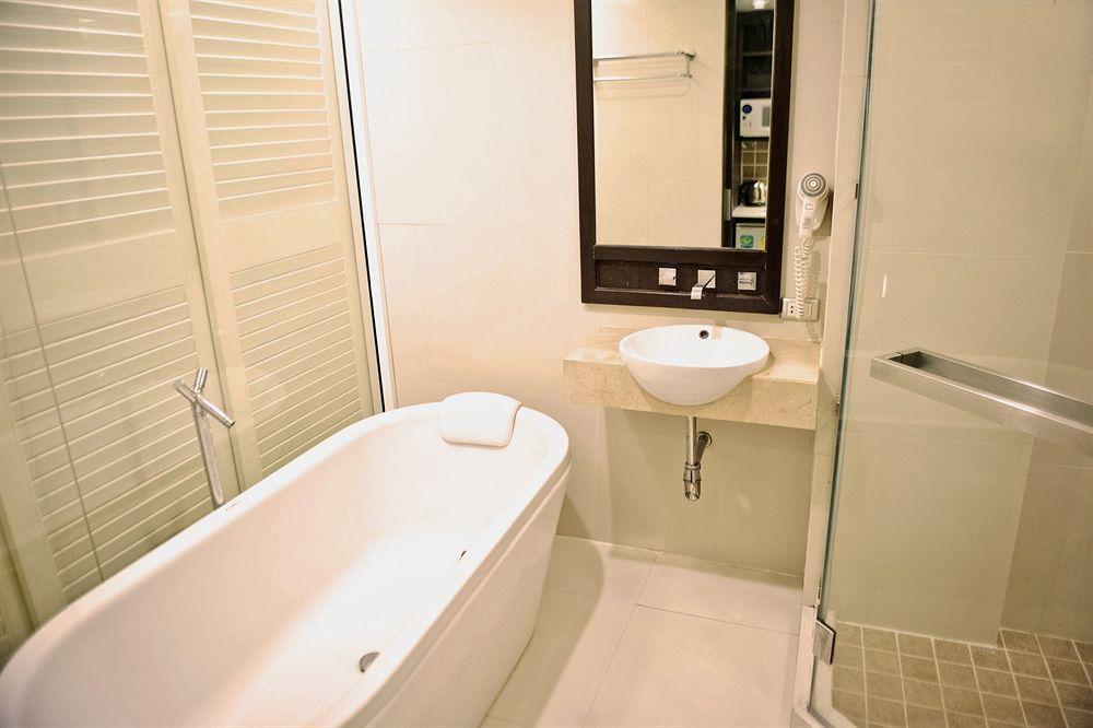 Vacio Suite Bangkok Exterior foto